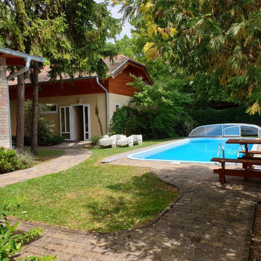 Villa Dorottya Balatonföldvár Extérieur photo